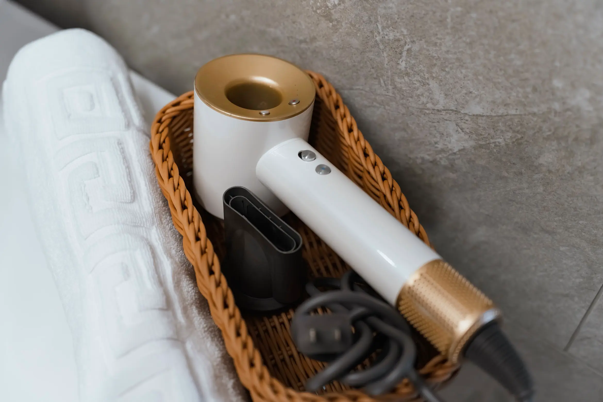  豪華雙人房 超大床或兩小床 有窗