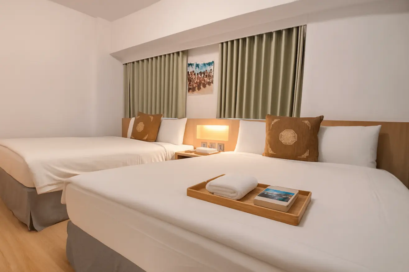 豪華四人房有窗